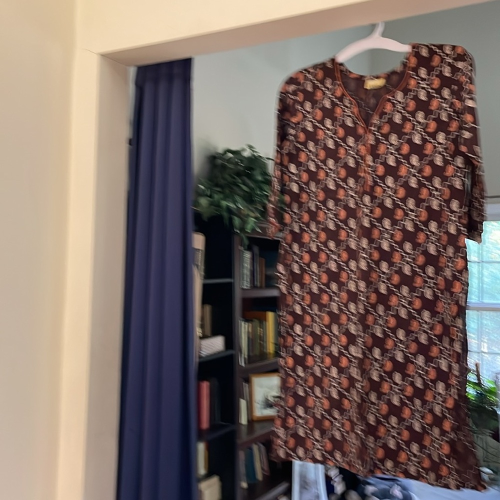 Beautiful comfortable Top - Picture 2 of 2